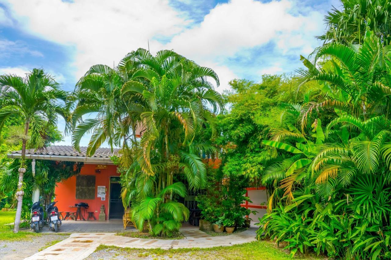 Chez Charly Bungalow Nai Yang Beach Exterior foto
